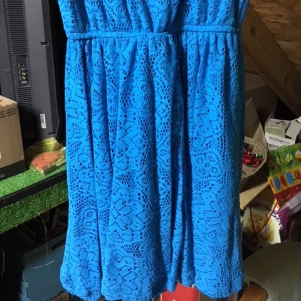 Dress - Picture 3 of 6